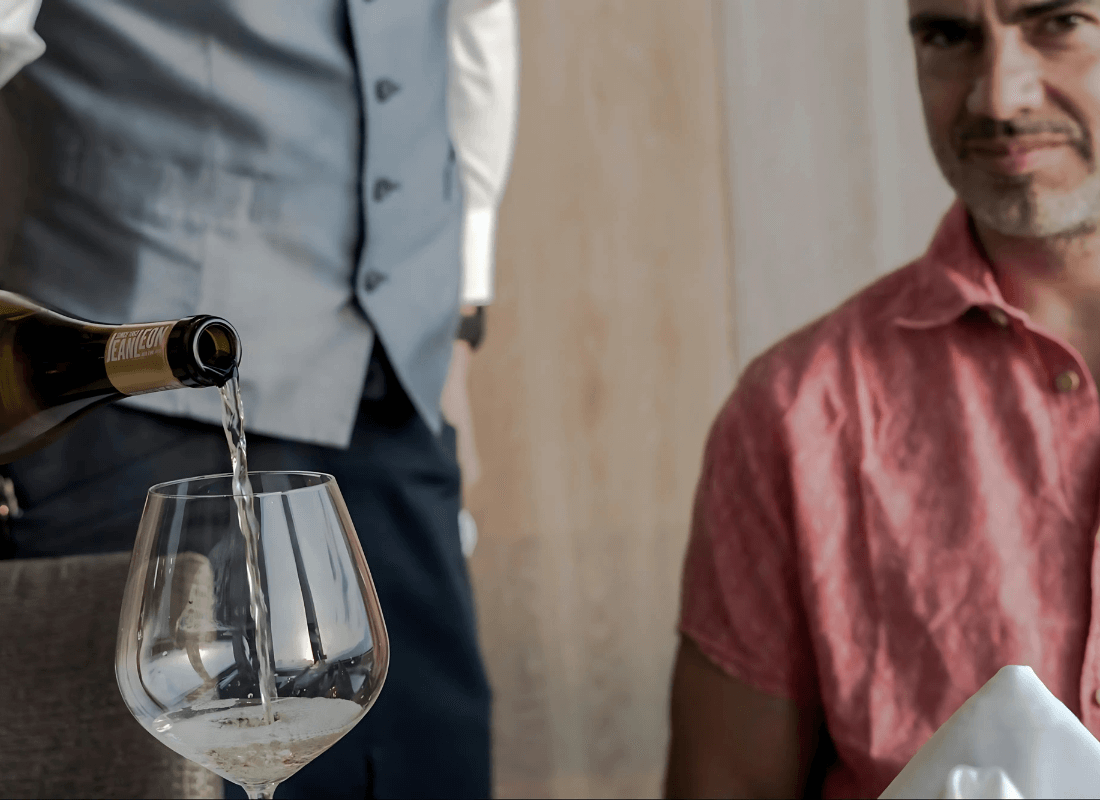 Non-Alcoholic Wines to Guests